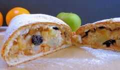 Apple strudel