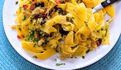 pasta with bacon capers and breadcrumbs