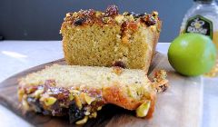 pistachio and lime loaf cake
