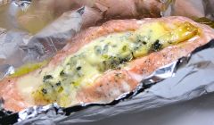 salmon with blue cheese