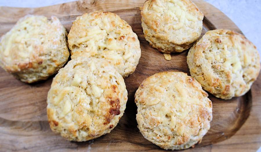 Apple cheddar scones