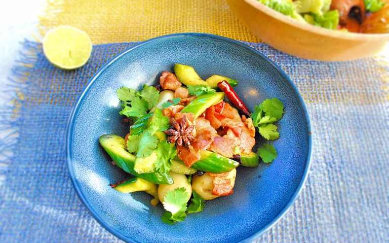 Bacon and cucumber salad with new potatoes