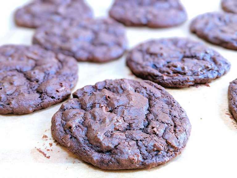 black cookies