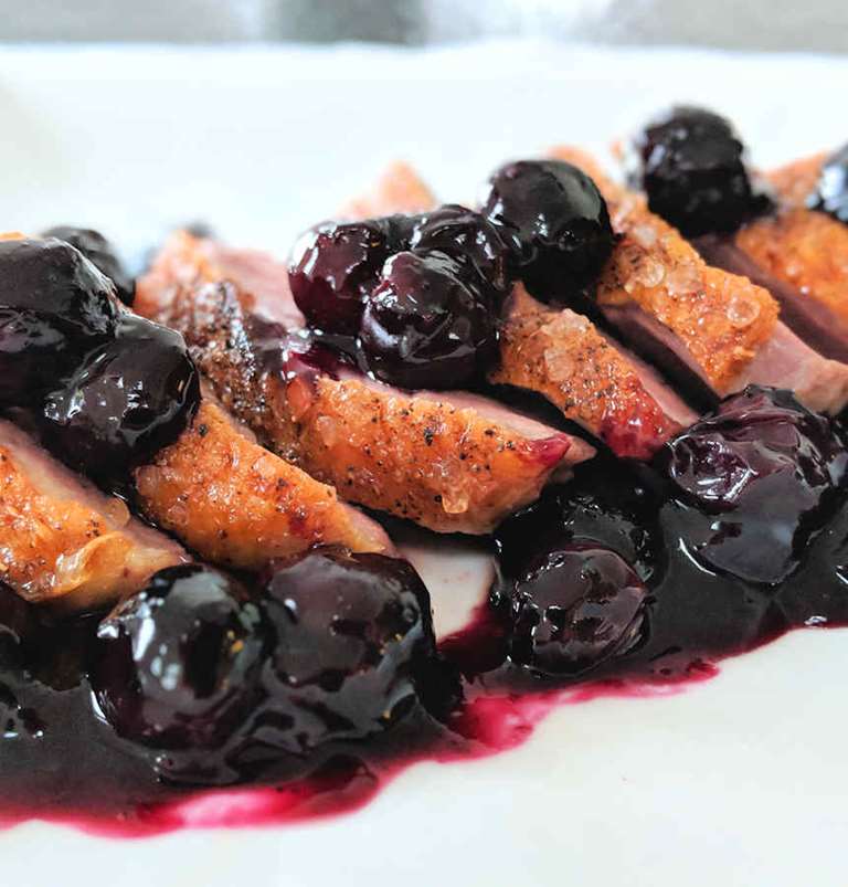 roast duck fillet with blueberry sauce cuisinefiend.com