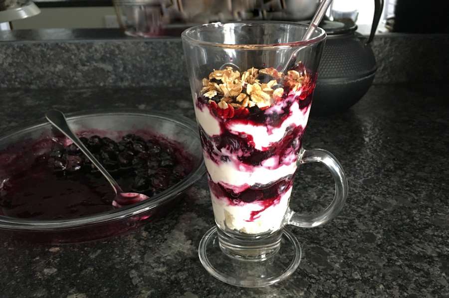 Breakfast blueberry parfait