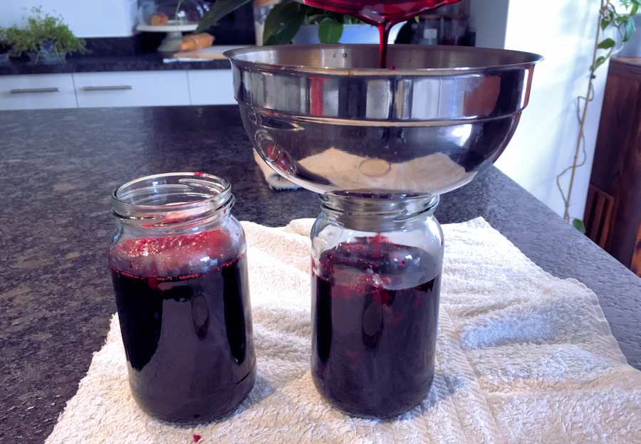 Making bramble jelly