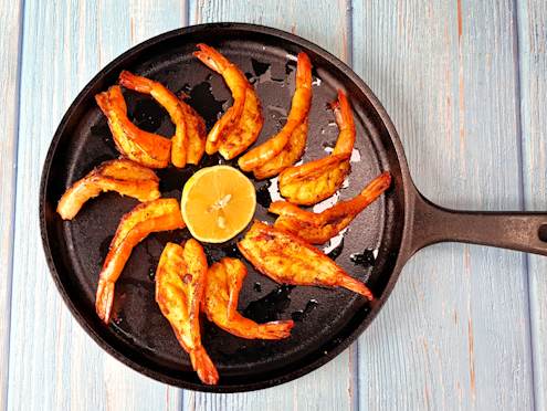 hot butterflied prawns