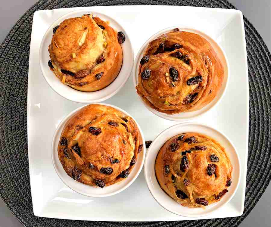 cinnamon raisin challah buns cuisinefiend.com