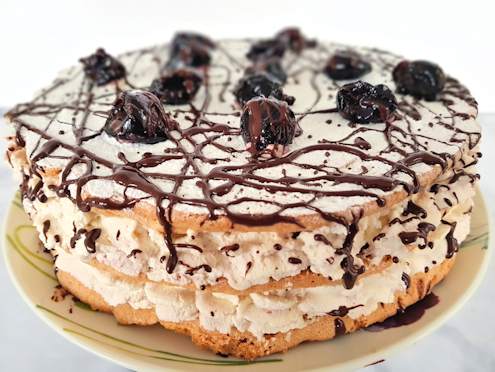 cherry cream dacquoise
