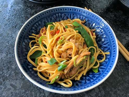 chicken chow mein