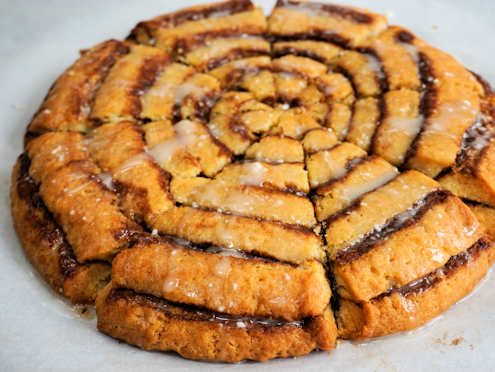 Cinnamon roll scone wedges