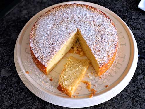 Lime and condensed milk cake