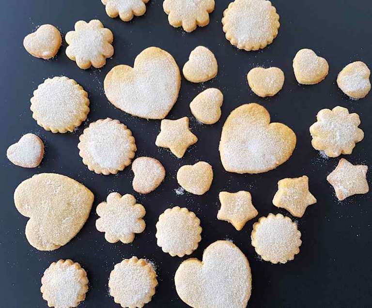 lemon cornmeal shortbread cuisinefiend.com