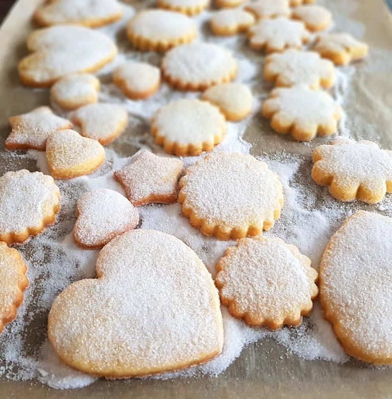 cornmeal shortbread cuisinefiend.com