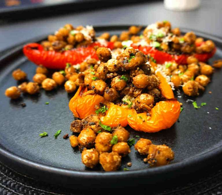 crisp spiced chickpeas with peppers cuisinefiend.com