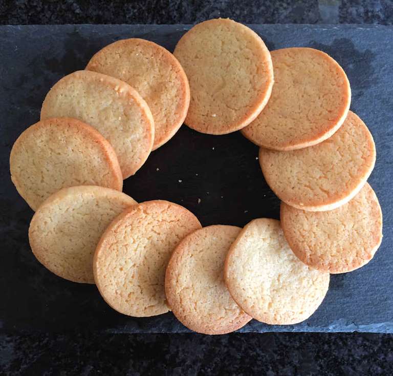 crunchy biscuits cuisinefiend.com