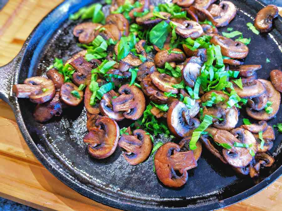 sauteed sliced mushrooms