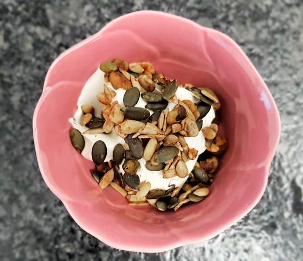 keto granola cuisinefiend.com keto diary