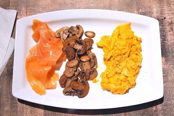 smoked salmon, eggs and mushrooms cuisinefiend.com keto diary