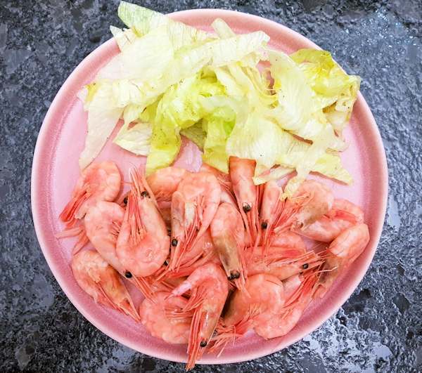 prawns with salad cuisinefiend.com keto diary