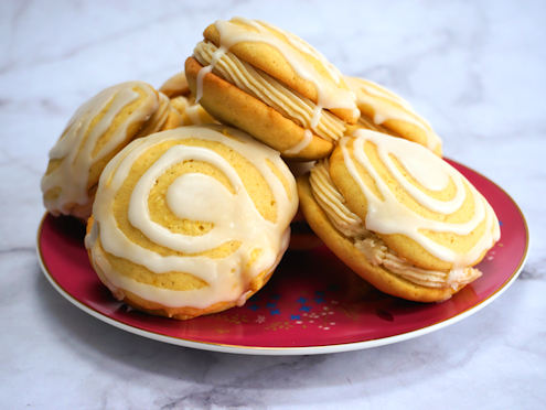 lemon and vanilla whoopie pies