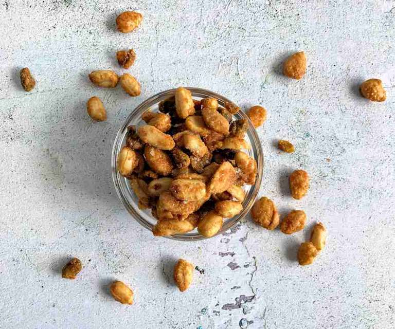 maple syrup and spice roasted nut mix cuisinefiend.com