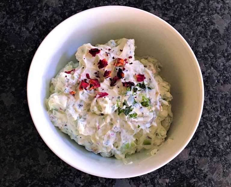 mast o khiar persian yoghurt dip cuisinefiend.com