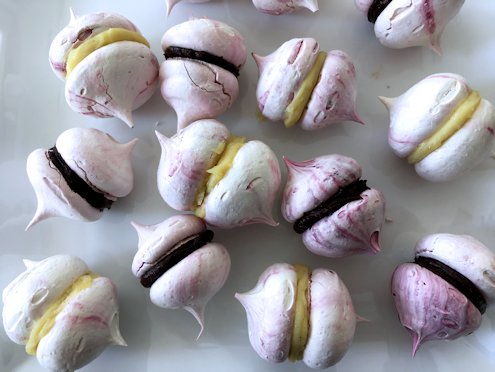 meringue kisses