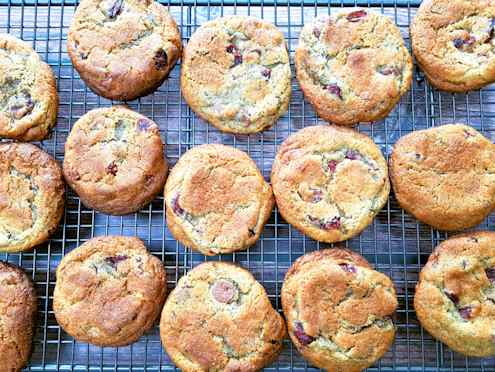 mokonuts chocolate rye cookies