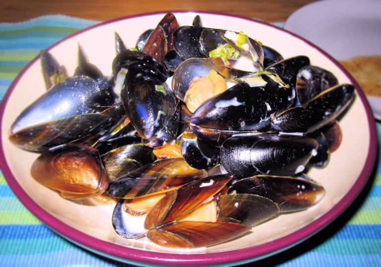 Moules marinieres with cream