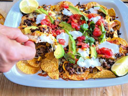 nachos with beef chilli