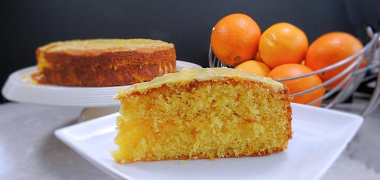Orange macaroon cake