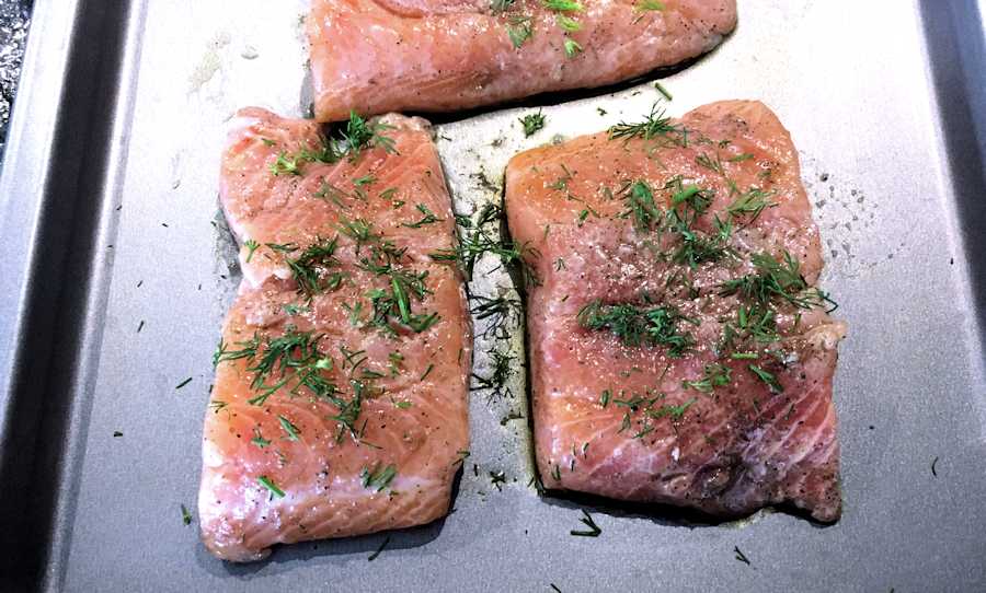 How to oven steam salmon