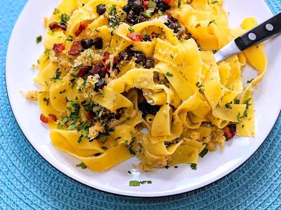 pasta with capers and breadcrumbs