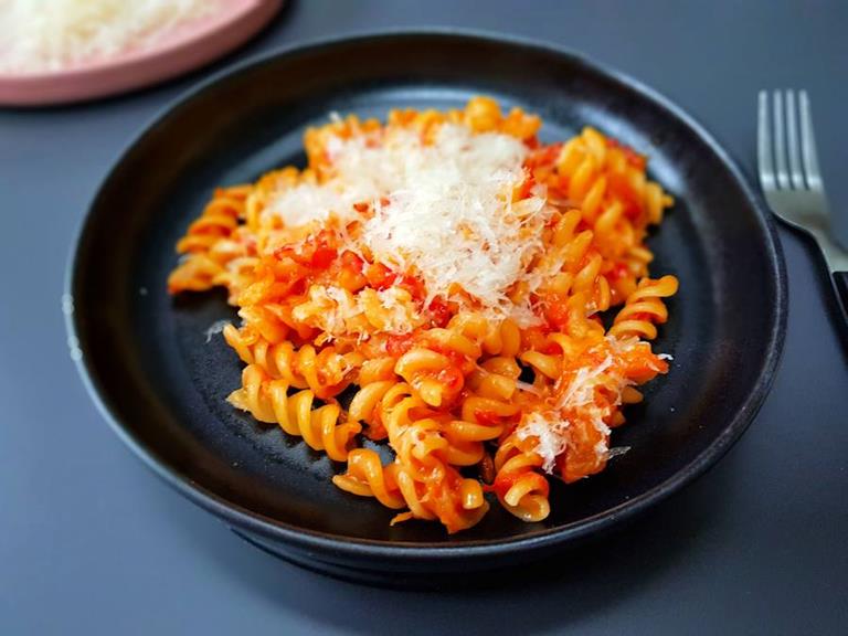pasta peperonata cuisinefiend.com