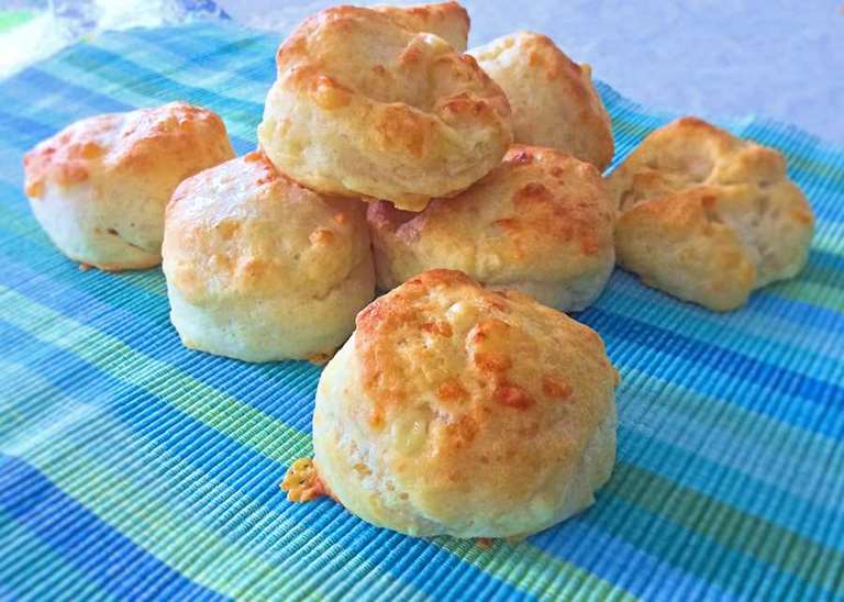 Cheesy biscuits