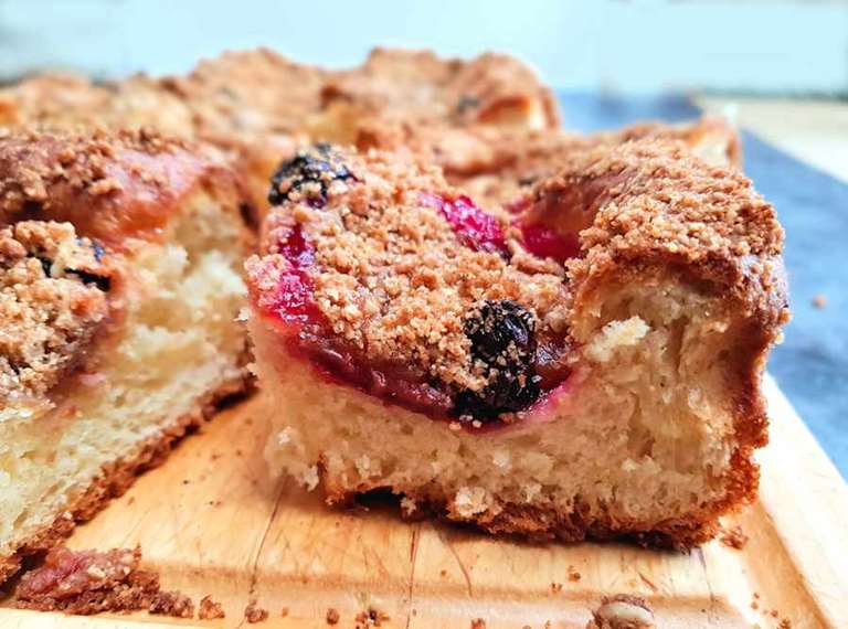 plum brioche with cinnamon crumble cuisinefiend.com