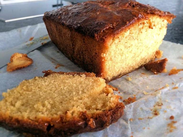 Pound cake with apricot glaze