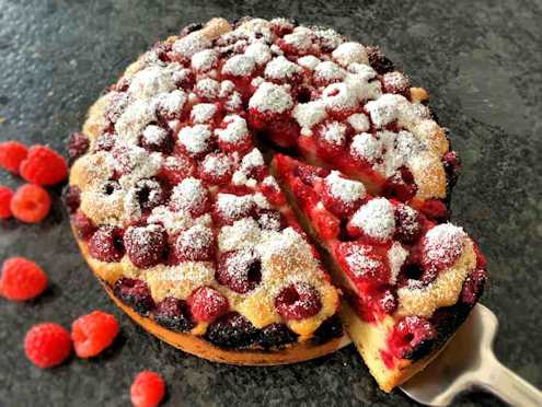 raspberry sponge cake