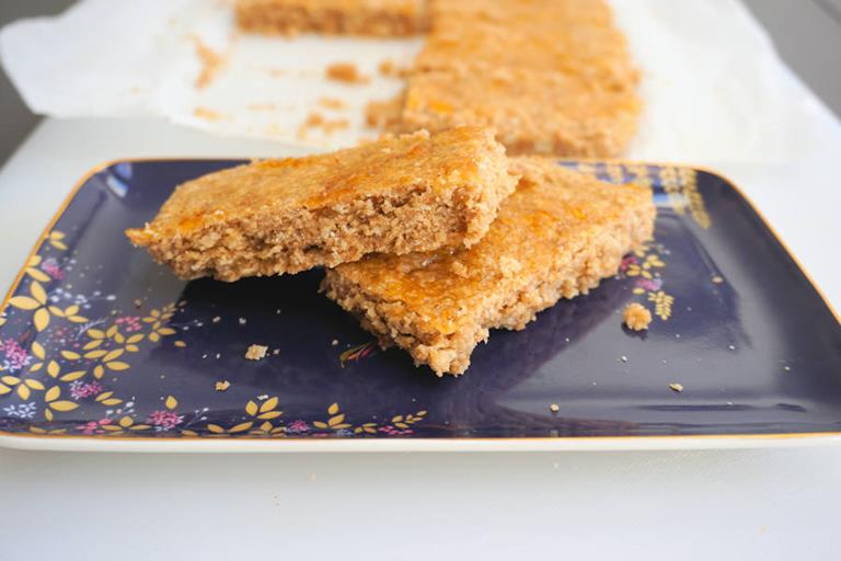 rice flake breakfast bars cuisinefiend.com