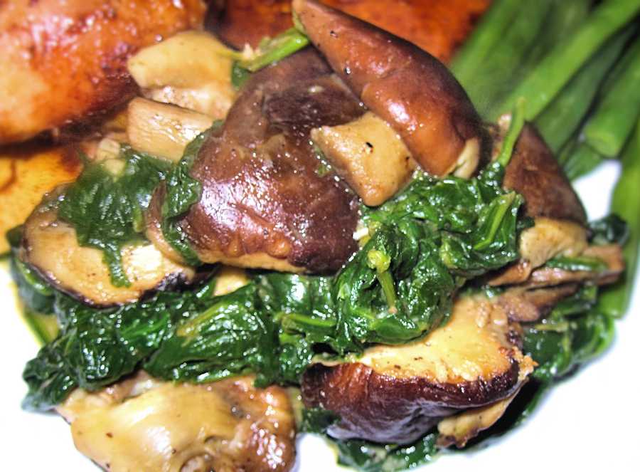 Garlic spinach mushrooms