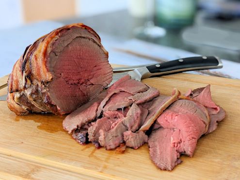 Roast venison with chocolate sauce