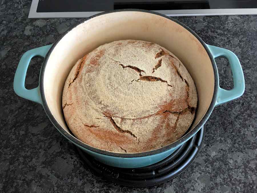 baking bread in dutch oven