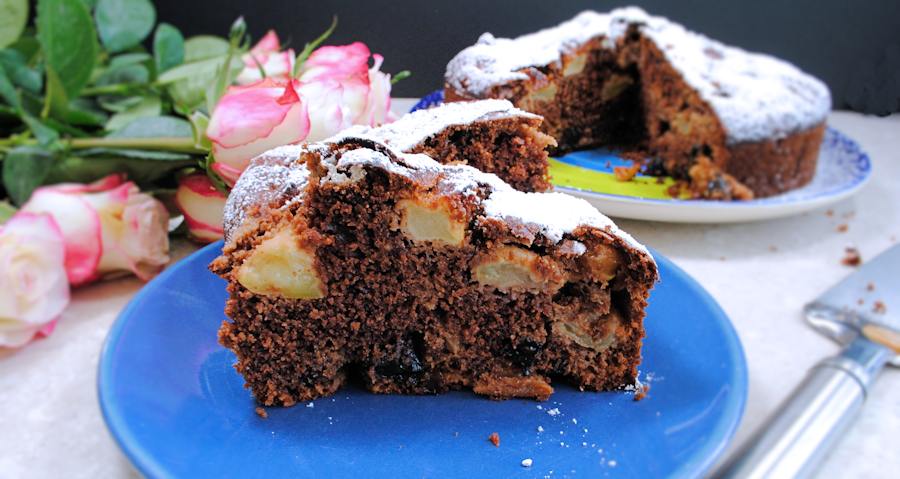 Brown apple cake