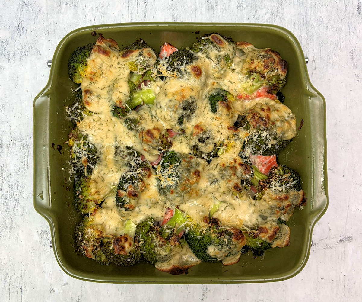 salmon and broccoli bake cuisinefiend.com