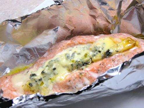 salmon with blue cheese