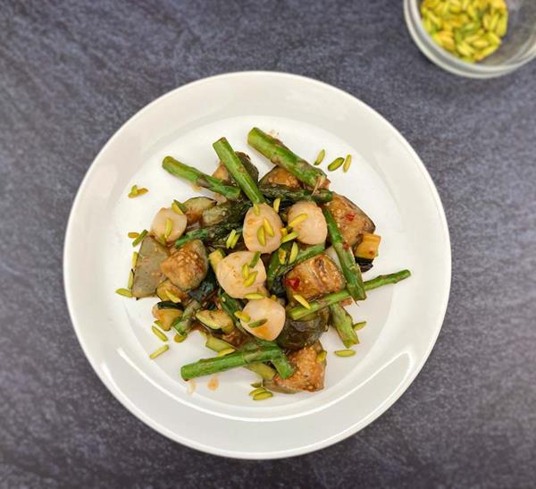 Scallops And Asparagus Stir Fry | Recipe | Cuisine Fiend