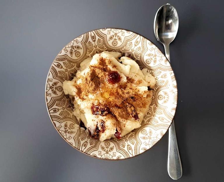 semolina porridge with dried cranberries cuisinefiend.com