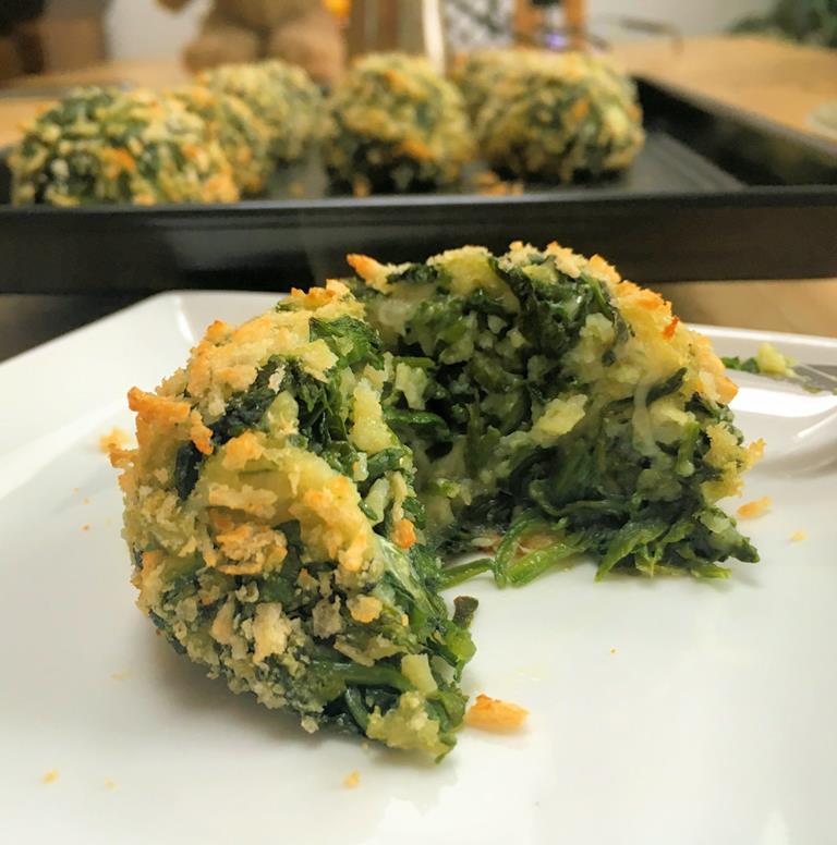 spinach and mozzarella balls cuisinefiend.com