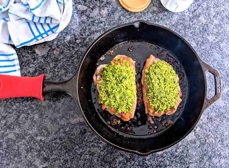 spring lamb chops with herb crumbs cuisinefiend.com